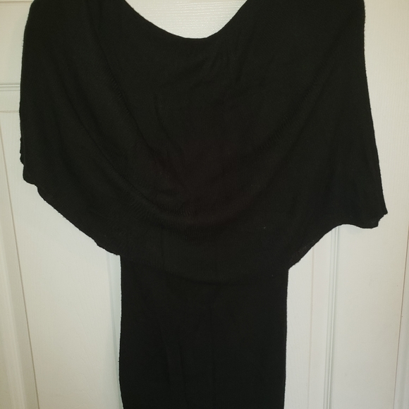 Off shoulder sweater - Picture 2 of 2